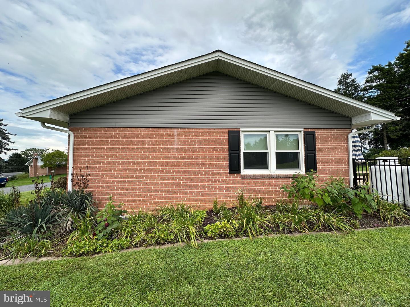 25 Kensington Drive Property Photo 22