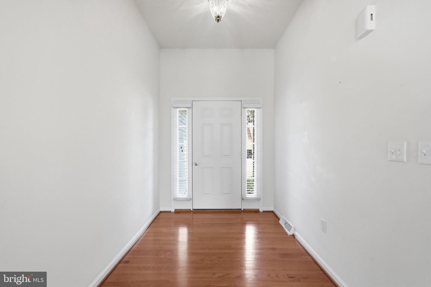 1784 Falcon Lane Property Photo 7