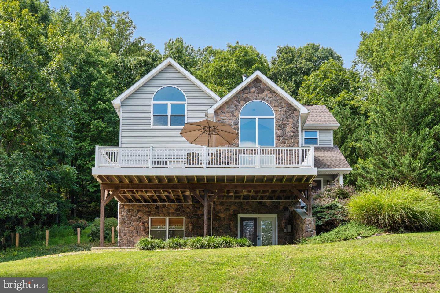 10841 Knob Rd Property Photo 1