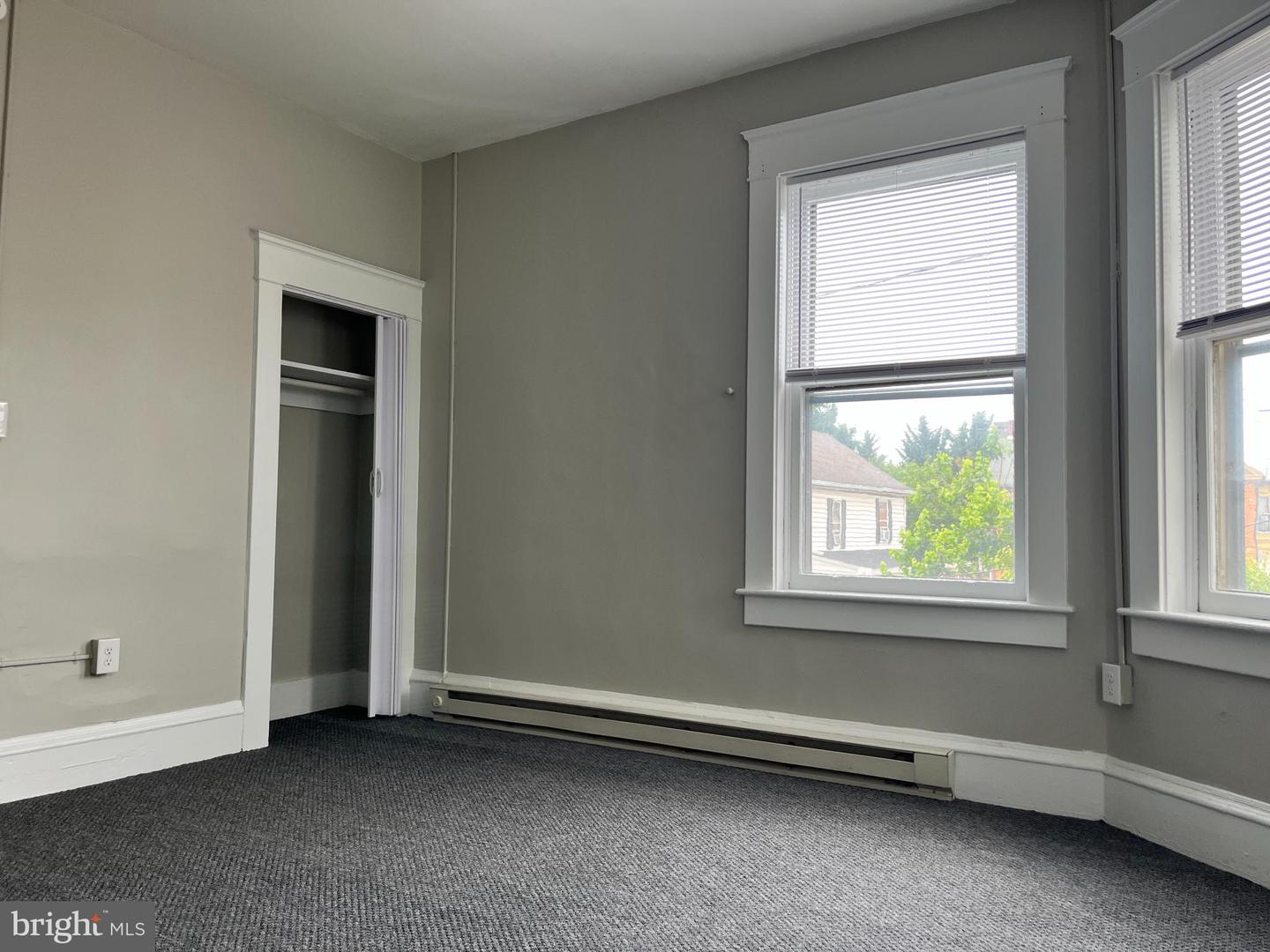 315 S Second St #unit 2 Property Photo 3