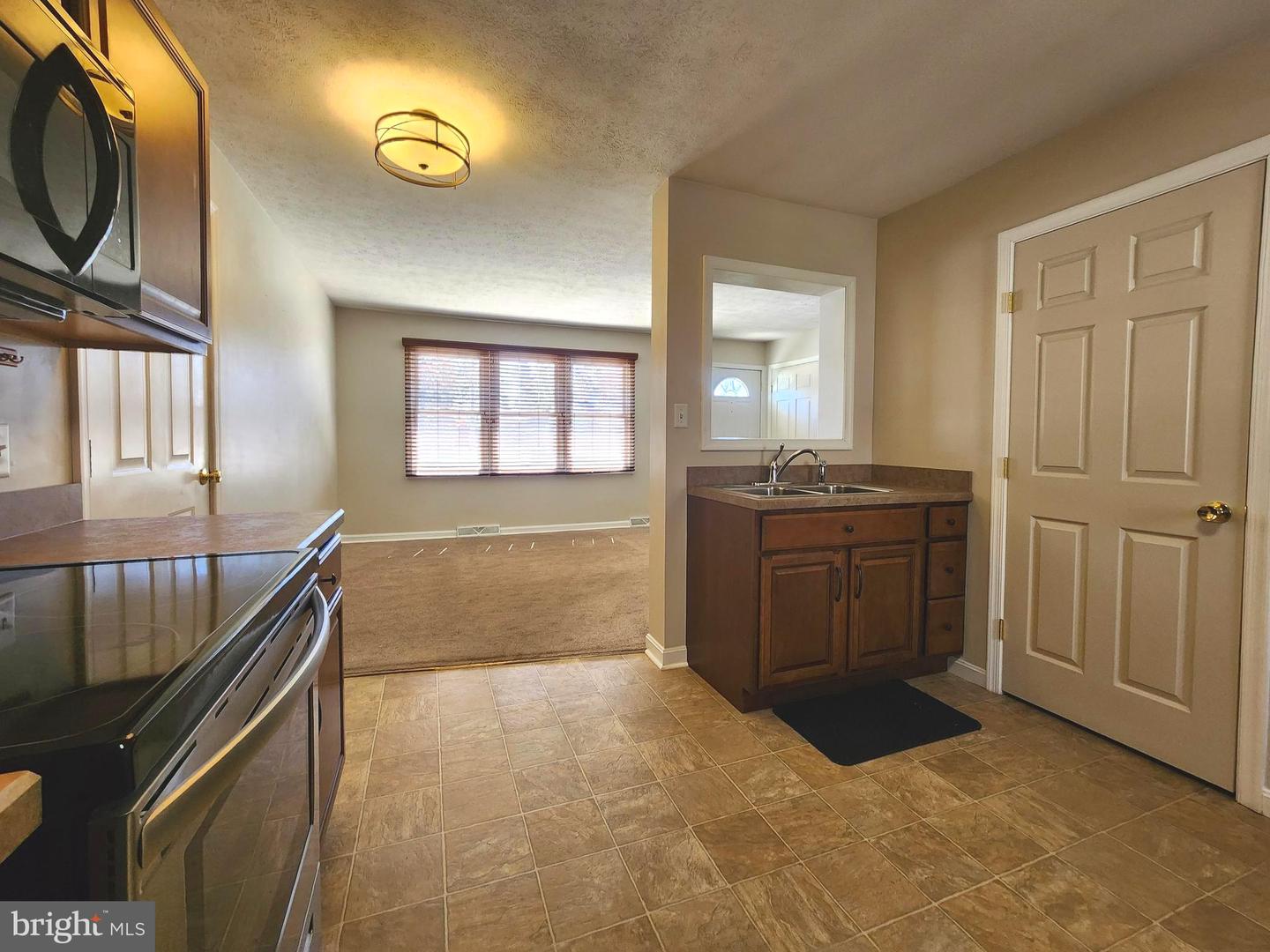 739 Stouffer Avenue Property Photo 13