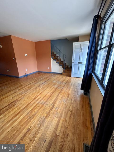 1007 Byers Ave Property Photo 4
