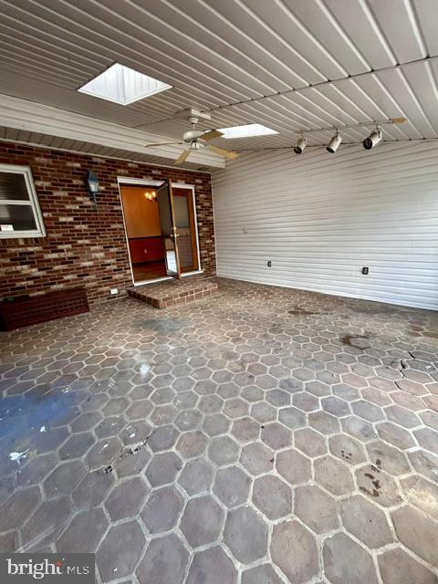 1007 Byers Ave Property Photo 16