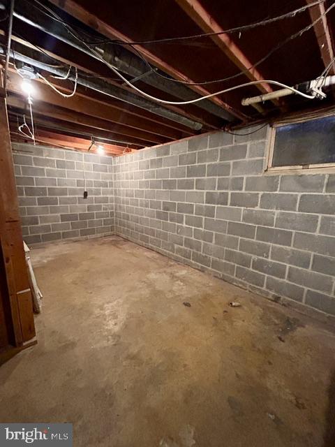 1007 Byers Ave Property Photo 38