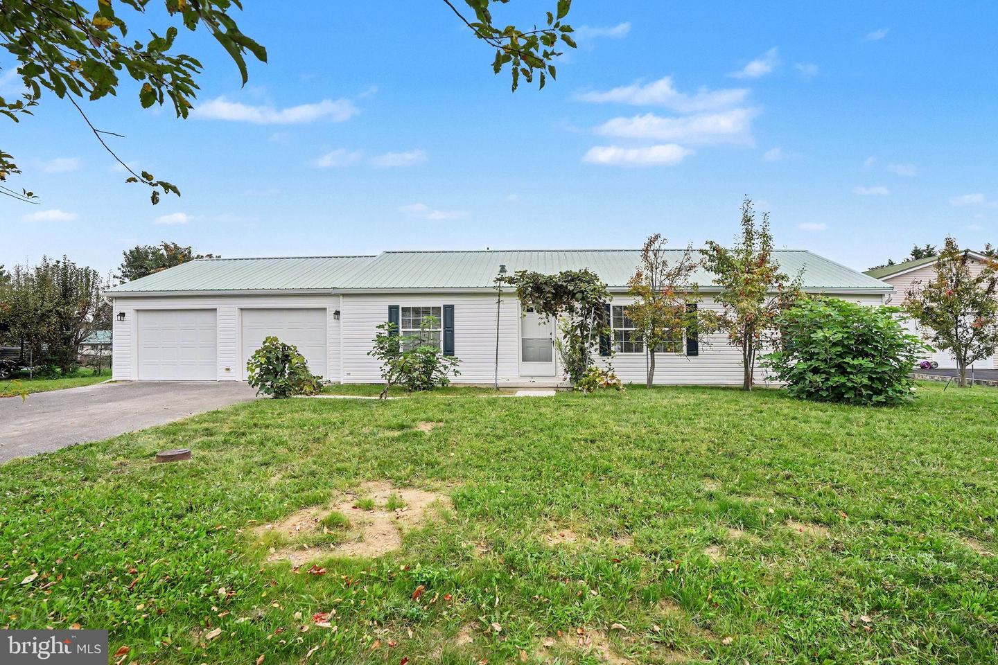 131 Camelot Drive Property Photo 1