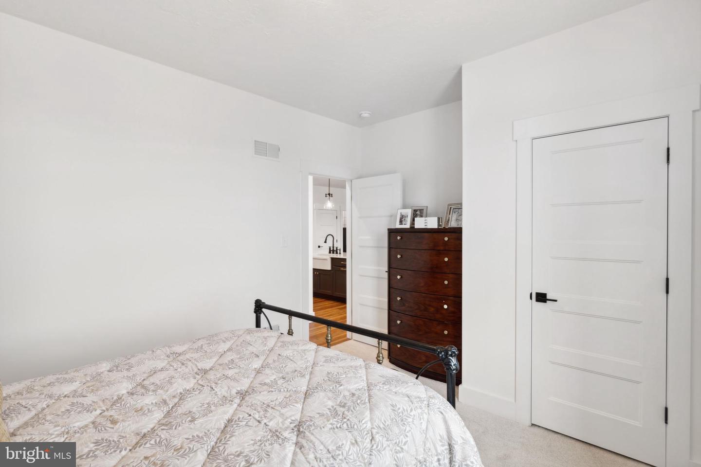 2022 Mandarin Ln #245 Property Photo 18