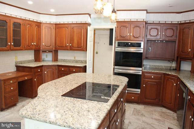 11715 Woodlea Dr Property Photo 2
