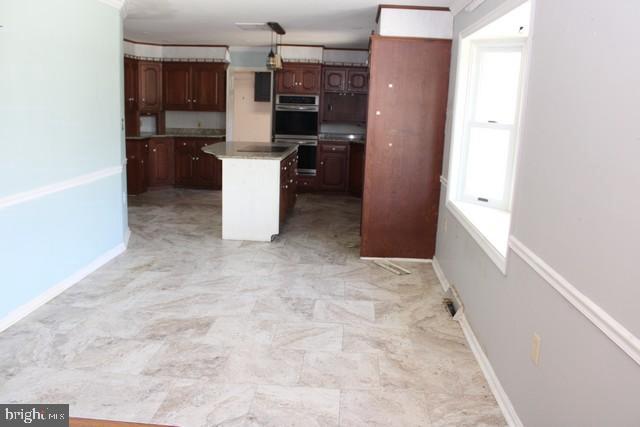 11715 Woodlea Dr Property Photo 4
