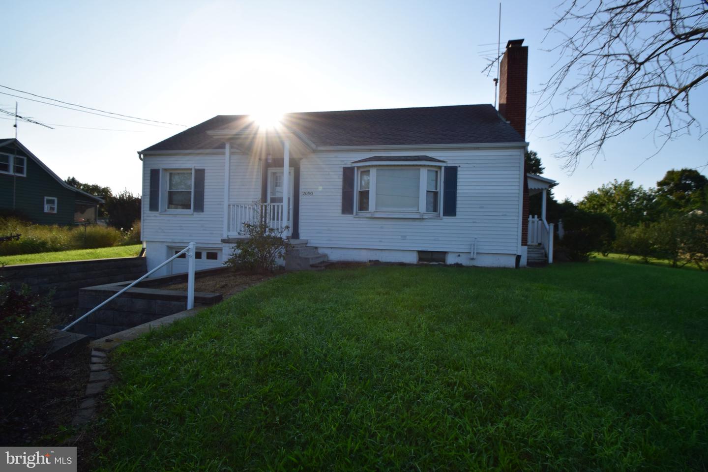 2090 Warm Spring Rd Property Photo 2