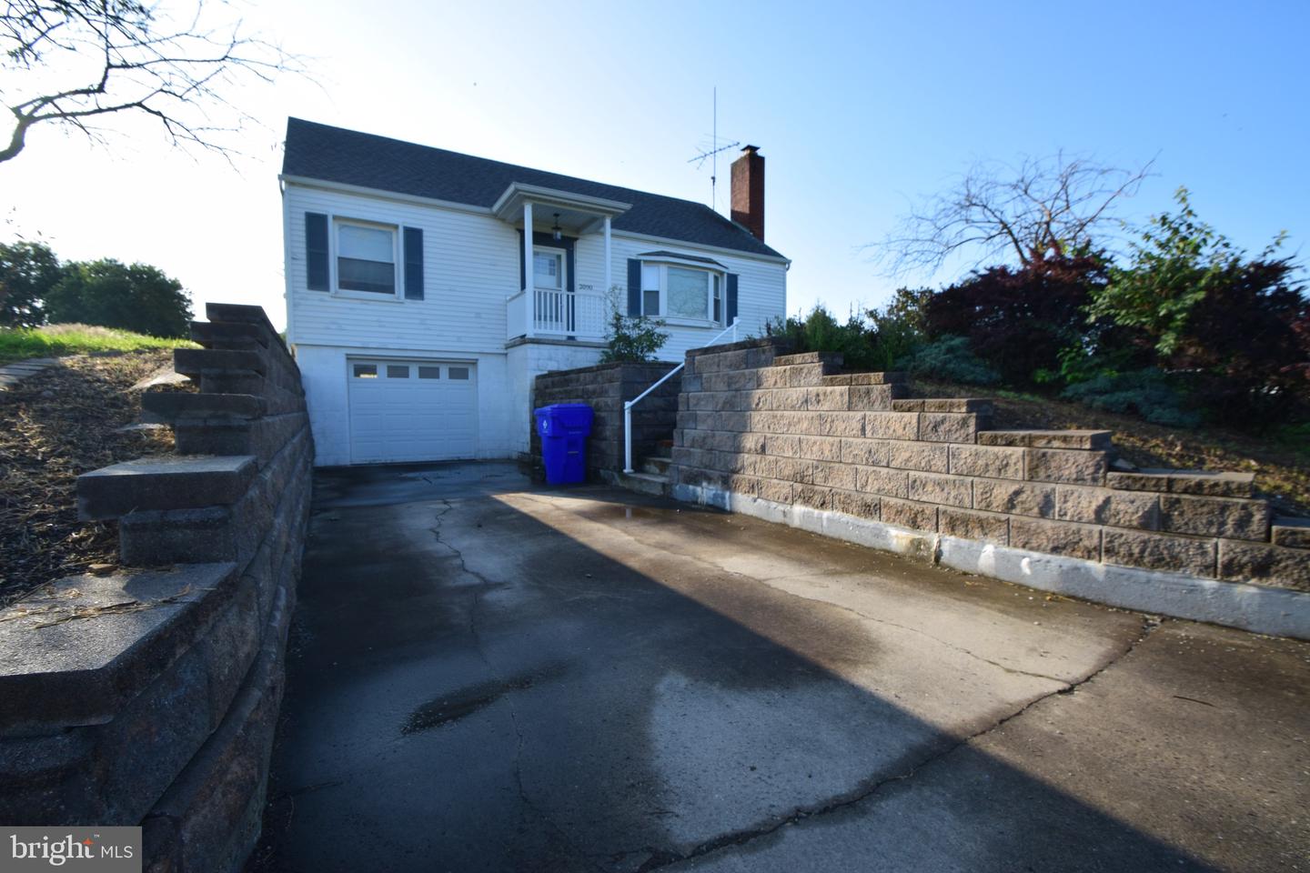 2090 Warm Spring Rd Property Photo 3