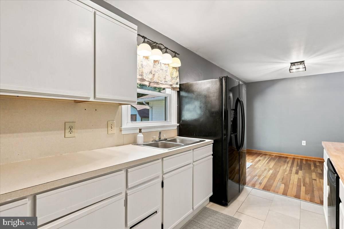 13337 North Ave Property Photo 8