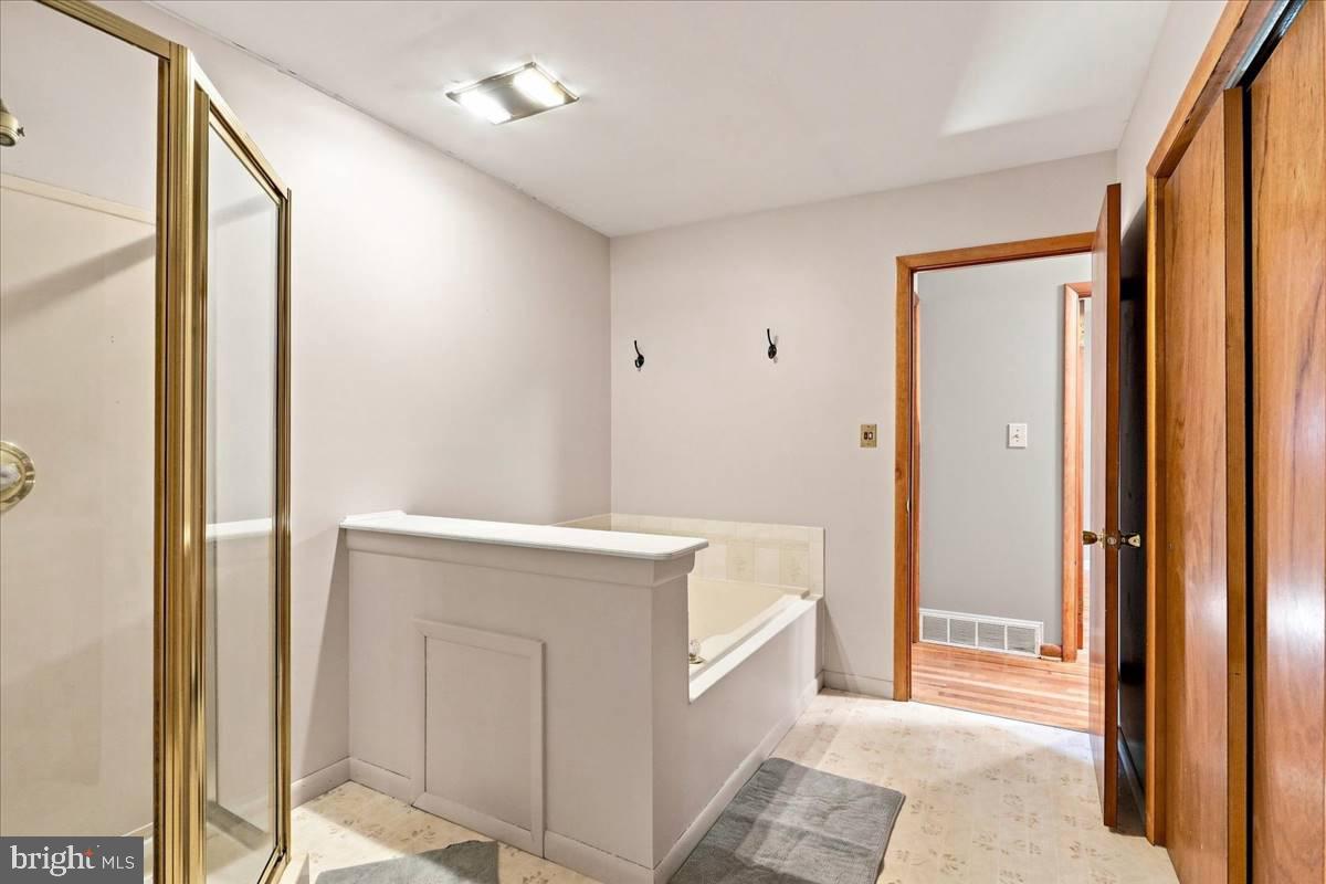 13337 North Ave Property Photo 23