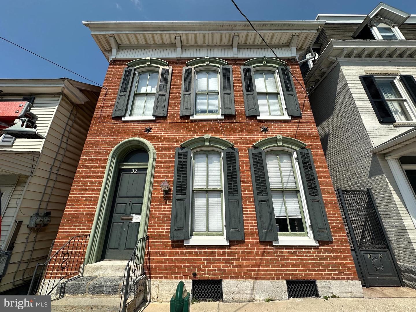 32 E Baltimore Street Property Photo 1