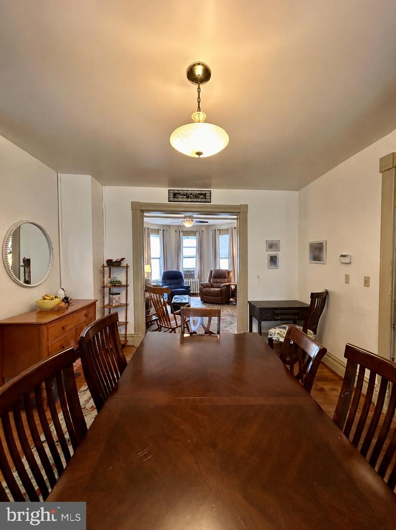 118 W Second St Property Photo 8