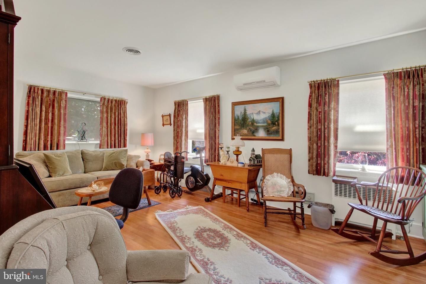 15055 Buchanan Trl E Property Photo 8