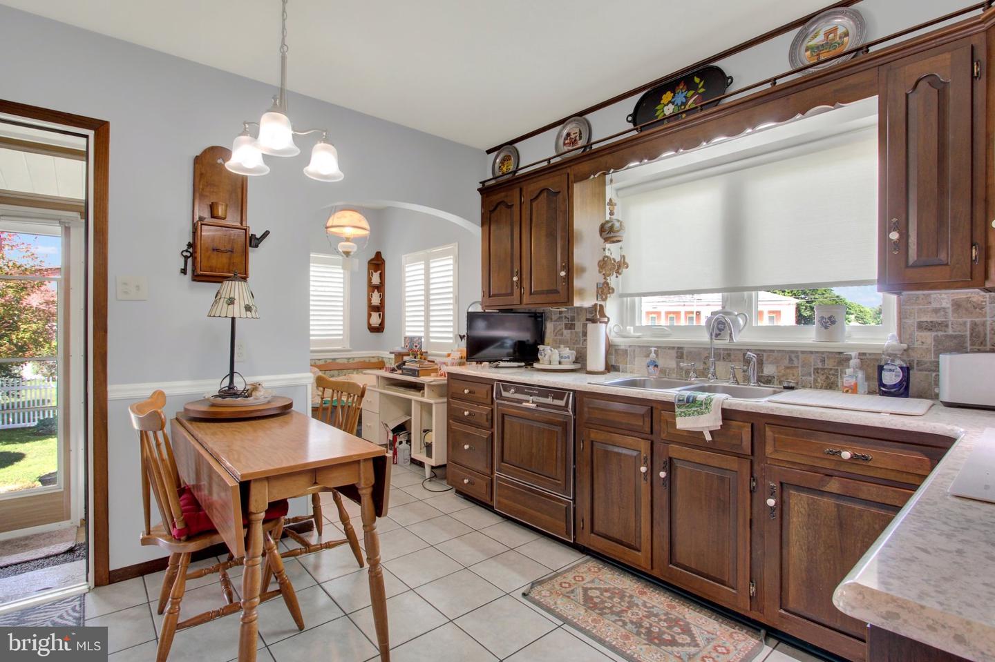 15055 Buchanan Trl E Property Photo 14
