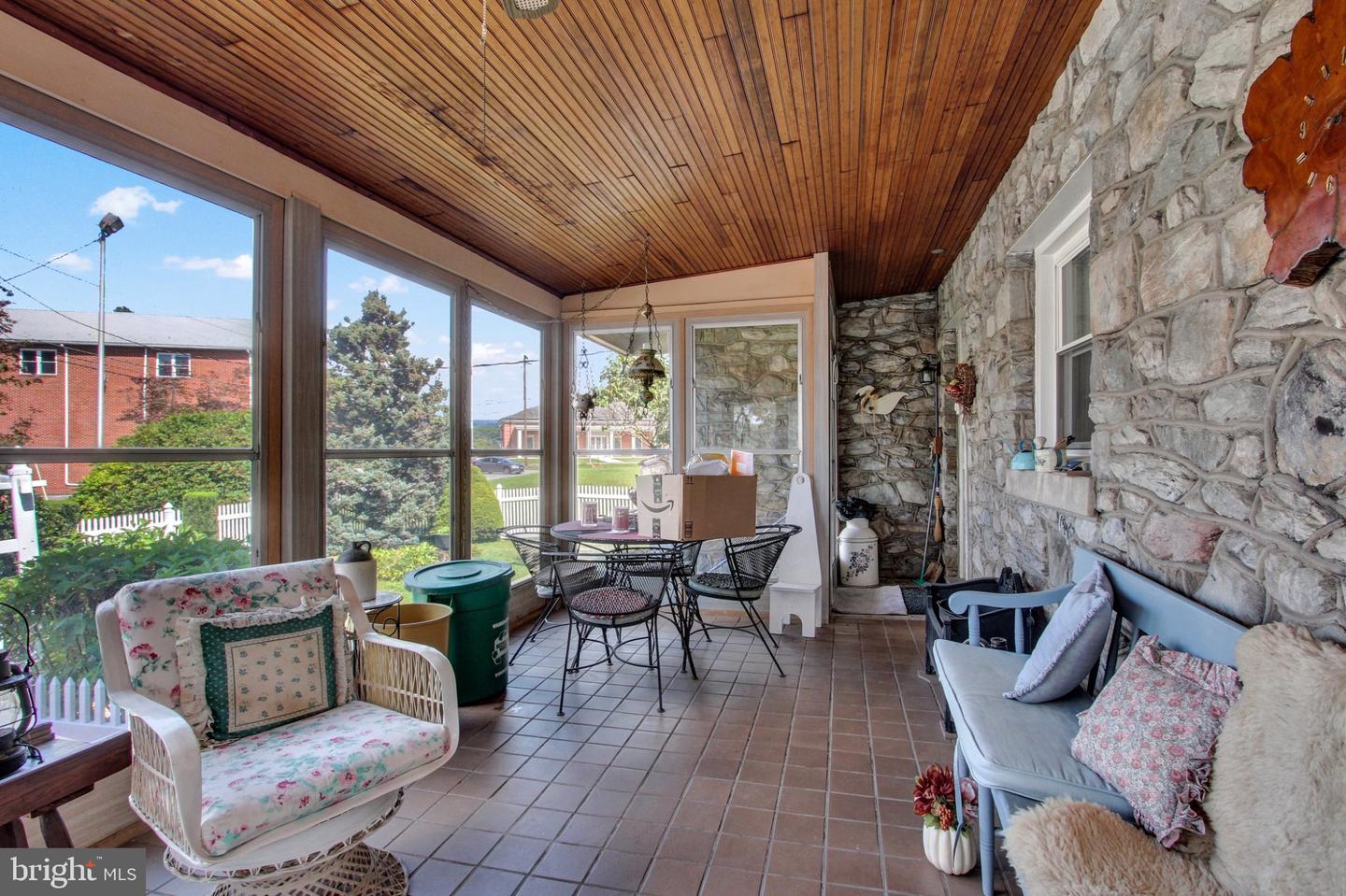 15055 Buchanan Trl E Property Photo 20