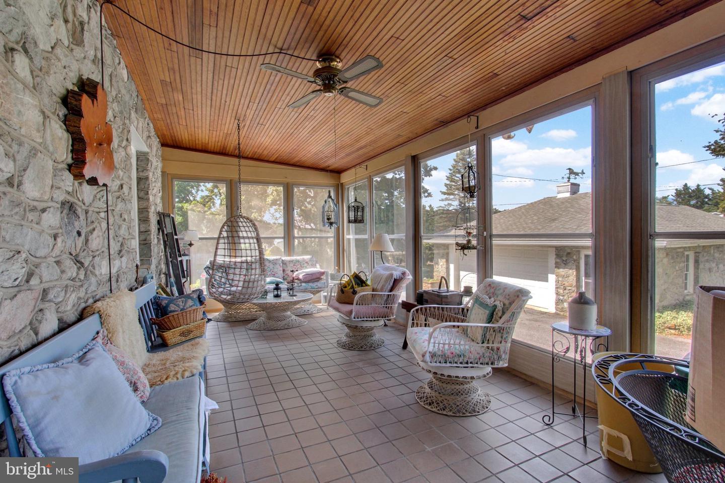 15055 Buchanan Trl E Property Photo 21