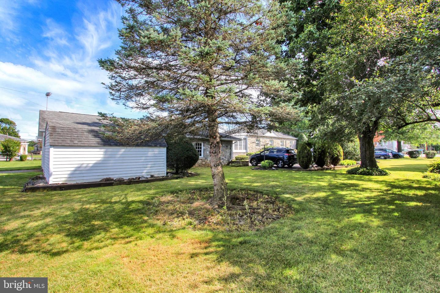 15055 Buchanan Trl E Property Photo 33