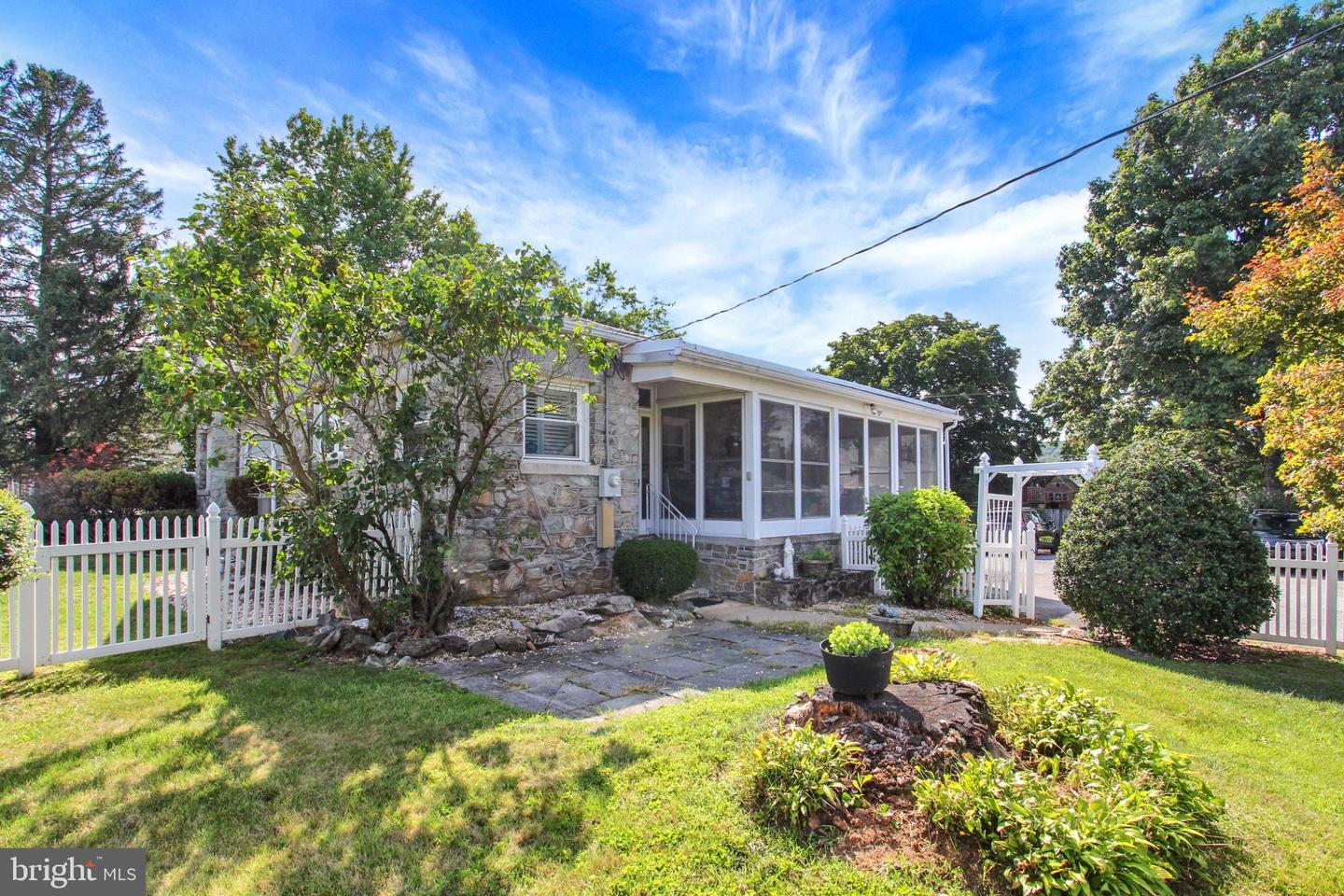 15055 Buchanan Trl E Property Photo 35