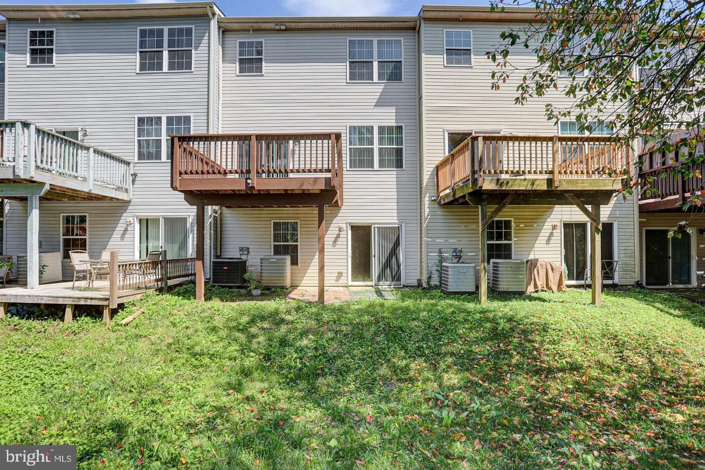 64 Milestone Ct Property Photo 34