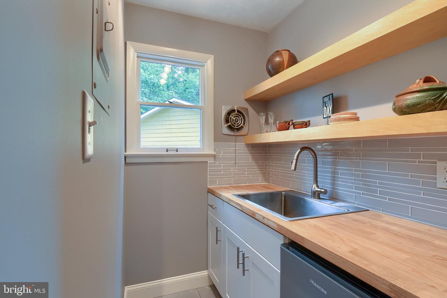 9554 Forest Ridge Rd Property Photo 13