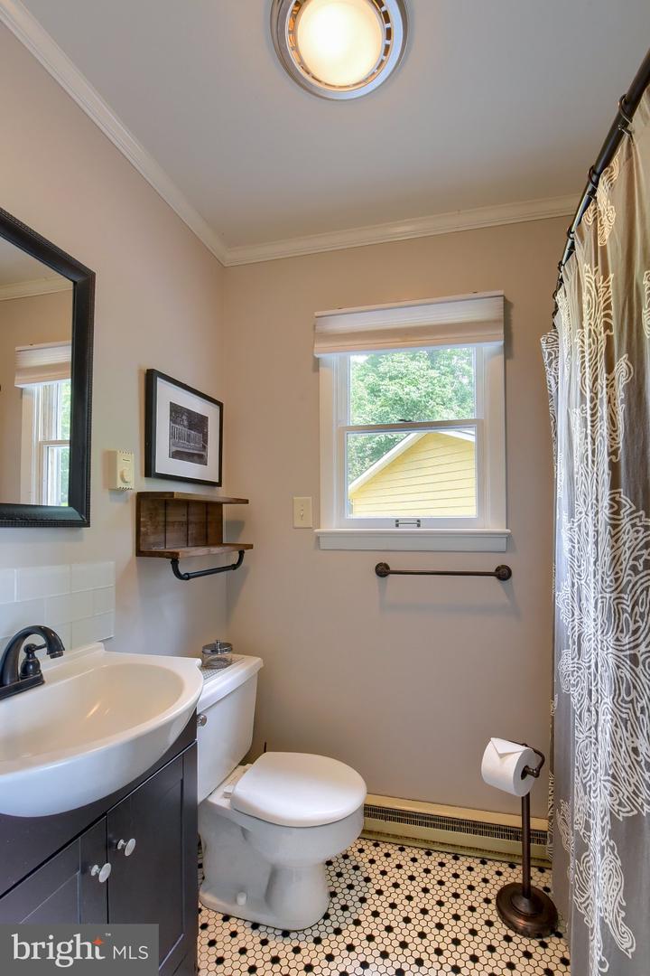 9554 Forest Ridge Rd Property Photo 15