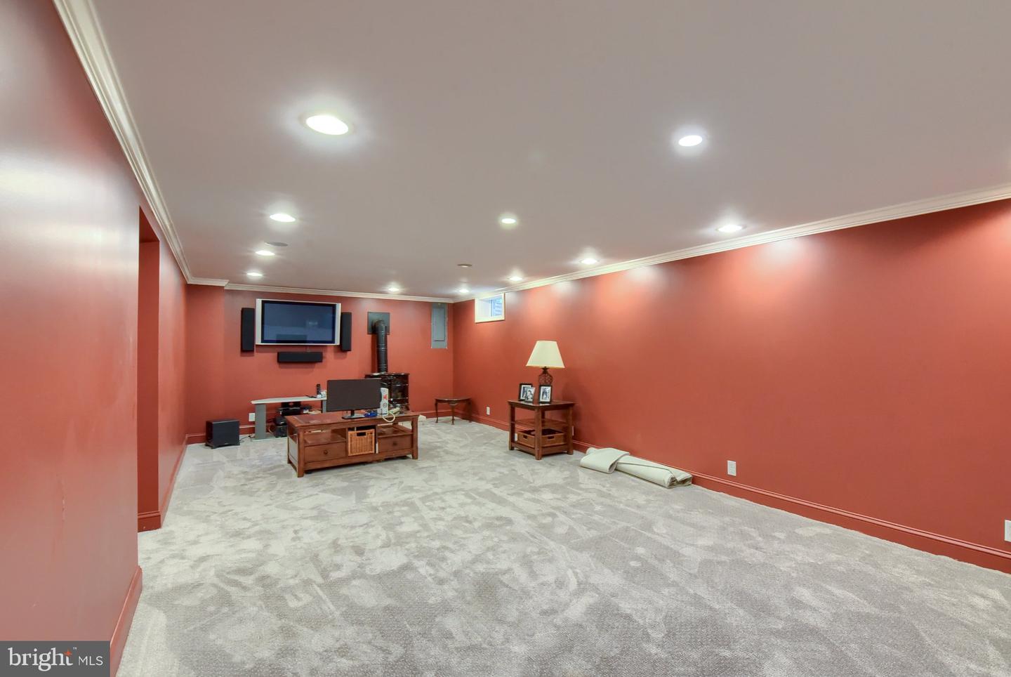 9554 Forest Ridge Rd Property Photo 21