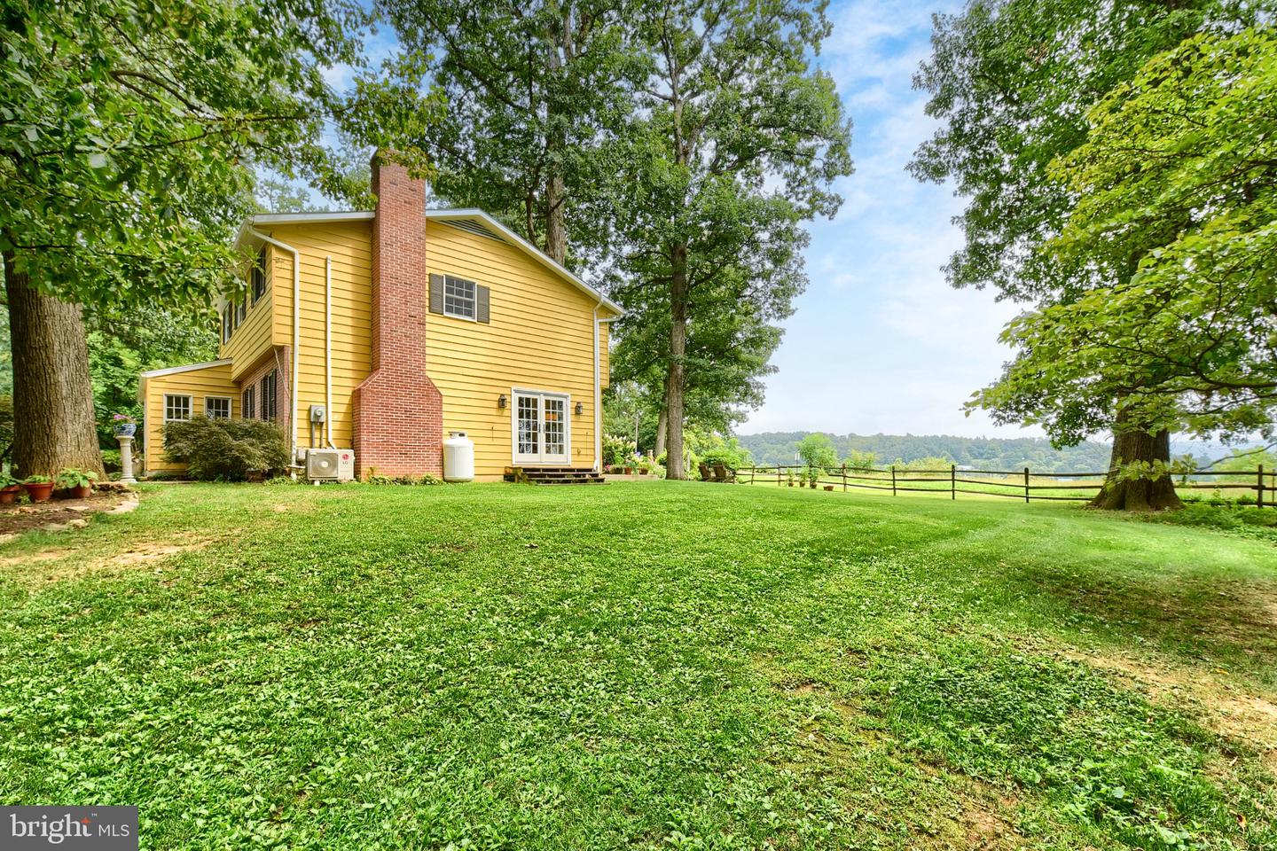 9554 Forest Ridge Rd Property Photo 24