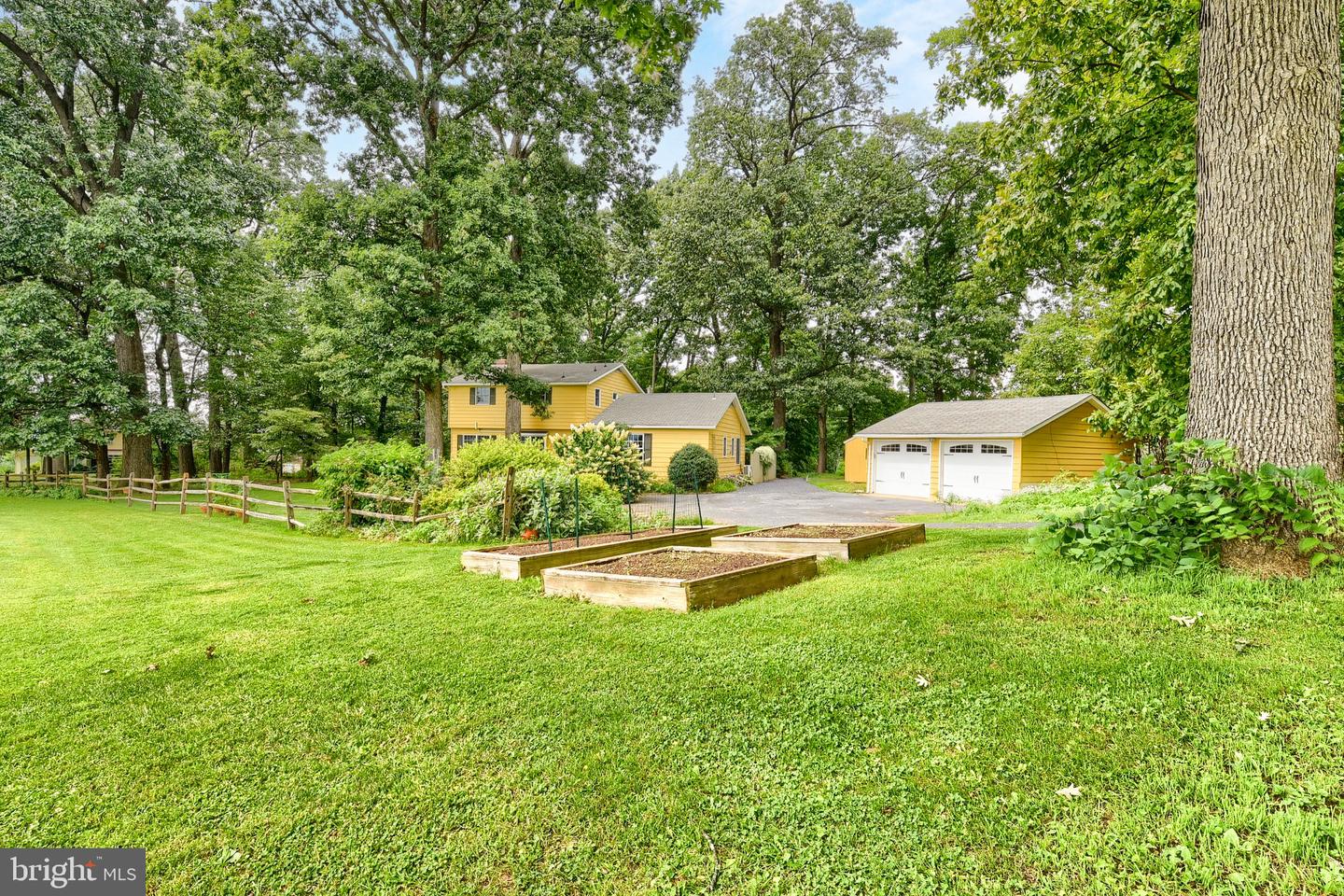 9554 Forest Ridge Rd Property Photo 28