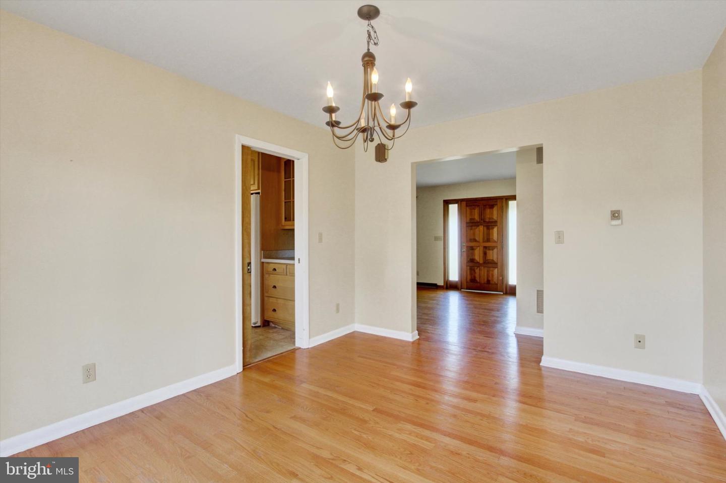 9130 Meadowbrook Dr Property Photo 10
