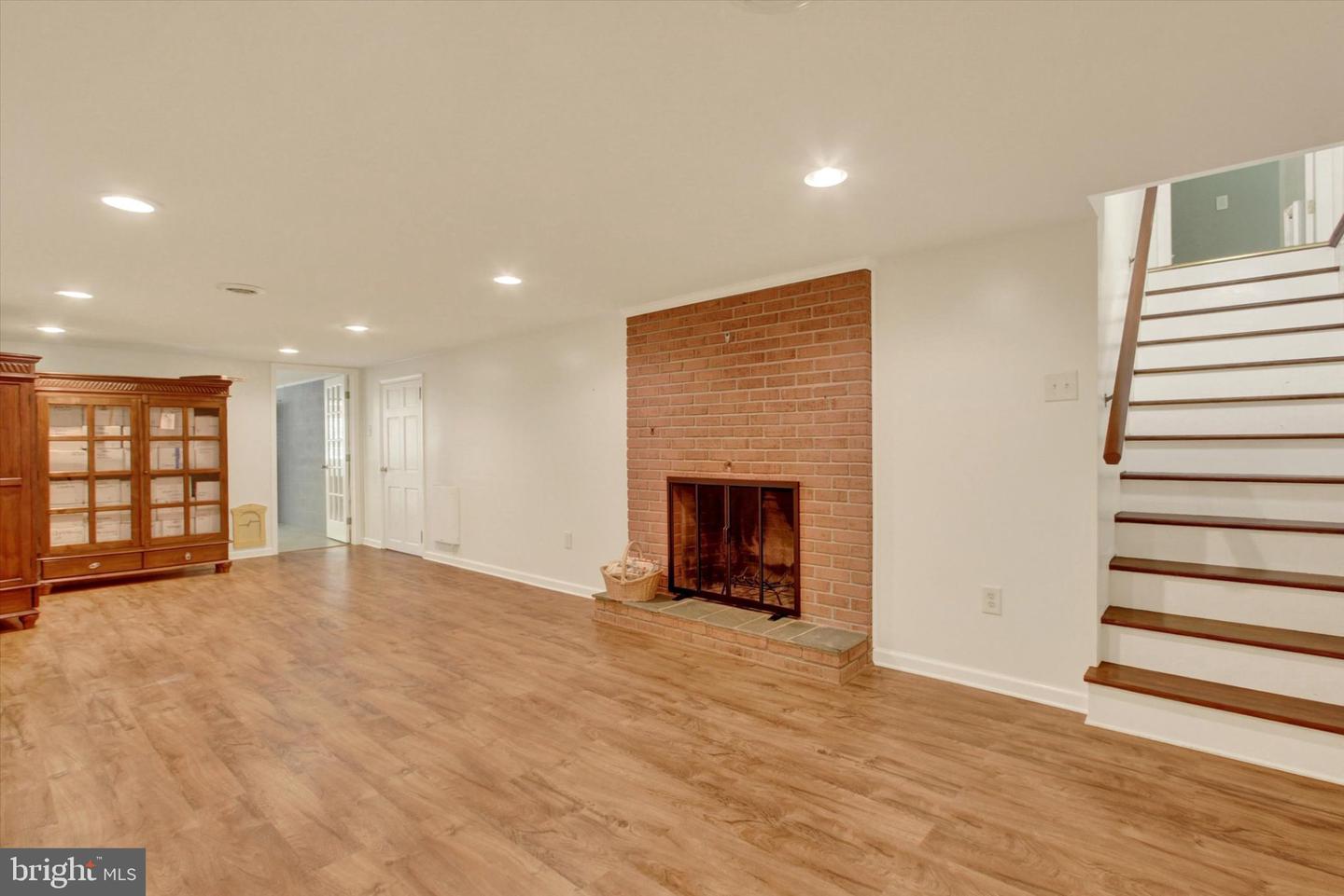 9130 Meadowbrook Dr Property Photo 24