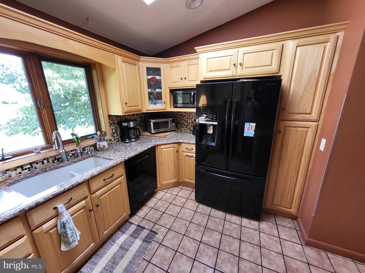 1570 Marilyn Ct Property Photo 5
