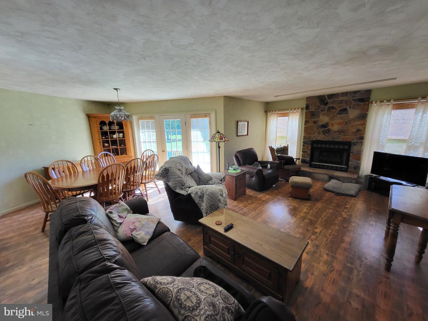 1570 Marilyn Ct Property Photo 8
