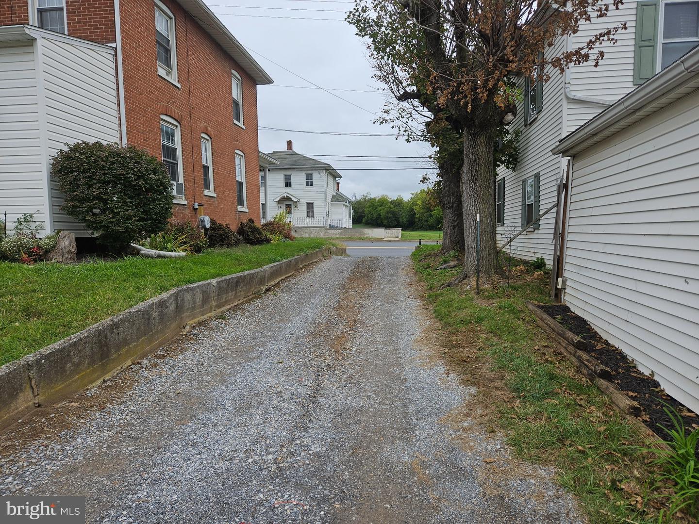 446 Buchanan Trl W Property Photo 18