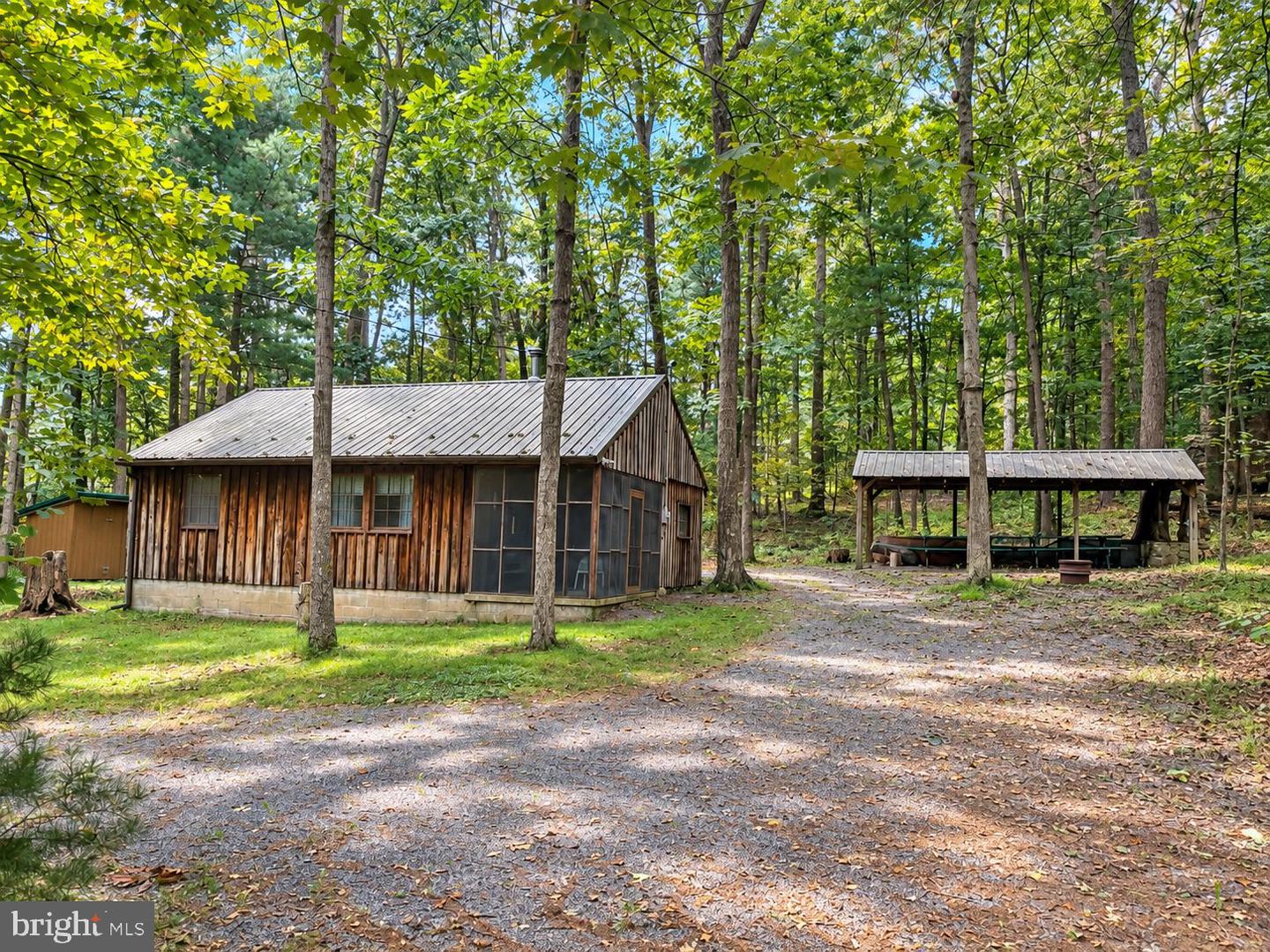 17196 Old Stumpy Ln Property Photo 1