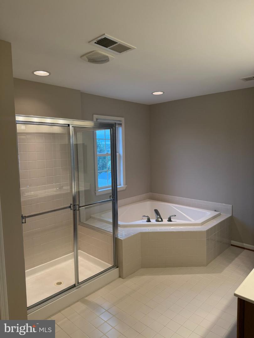 900 Joy Dr Property Photo 17