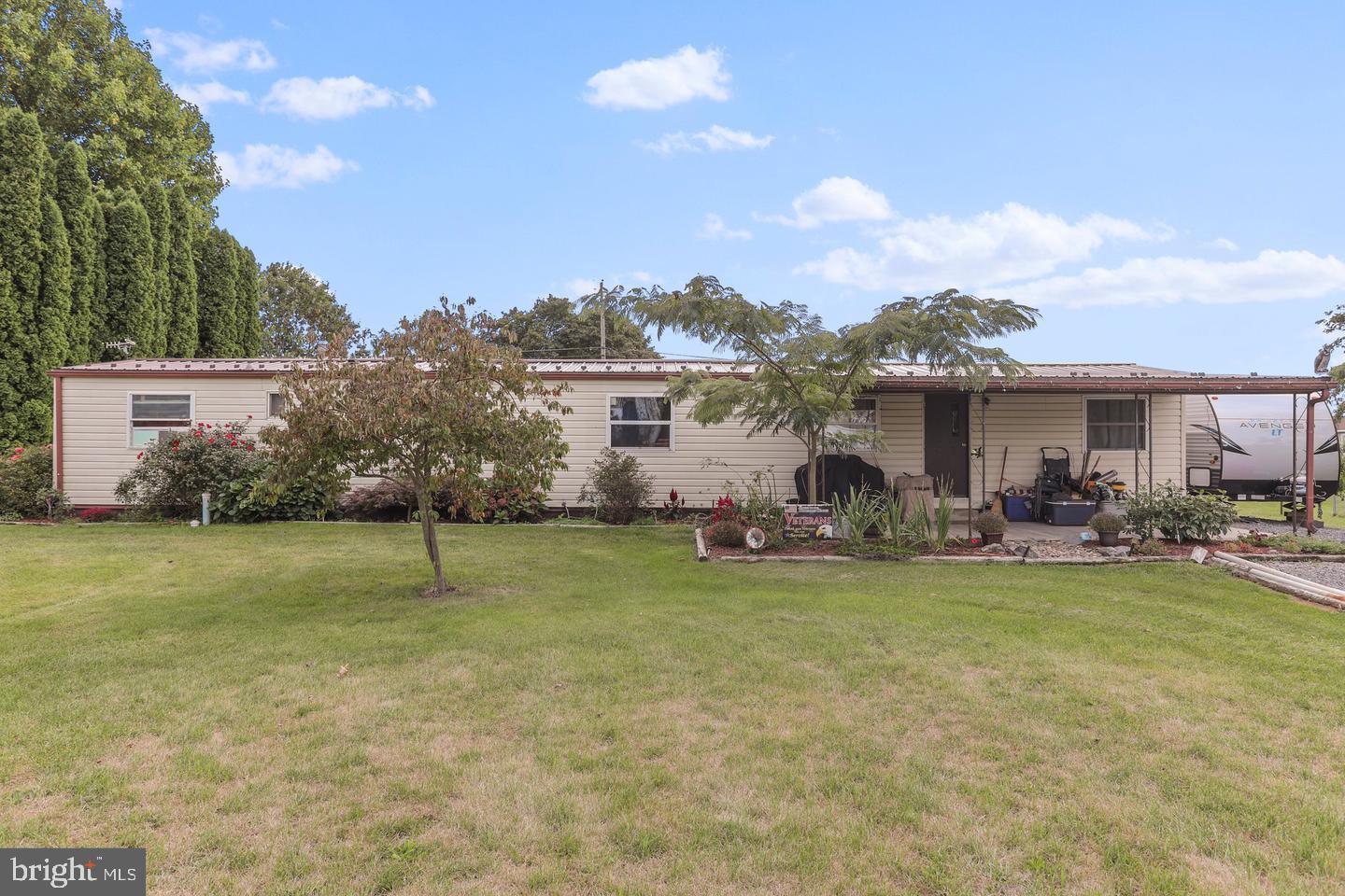 1072 Mayapple Dr Property Photo 1