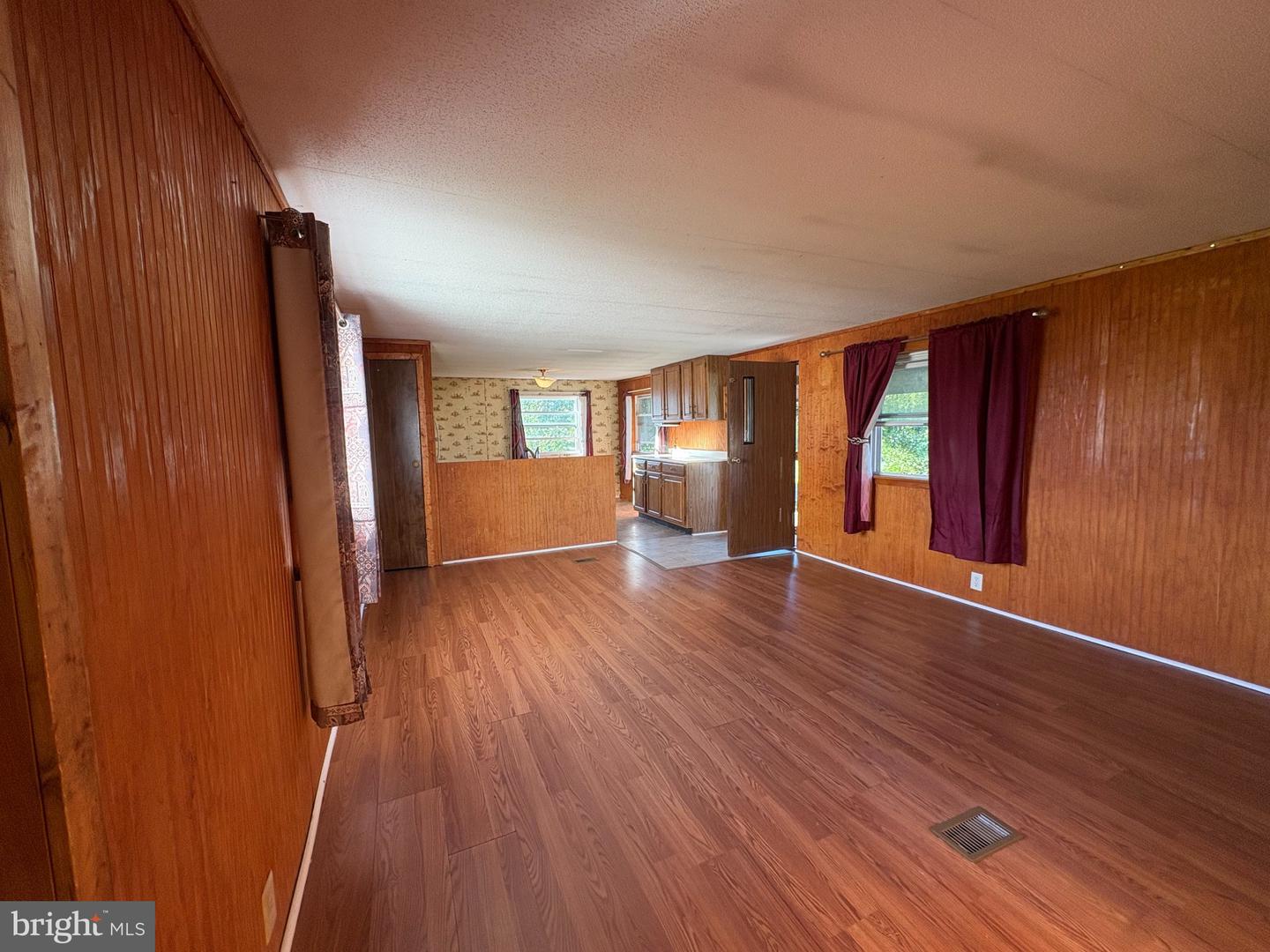 1072 Mayapple Dr Property Photo 5