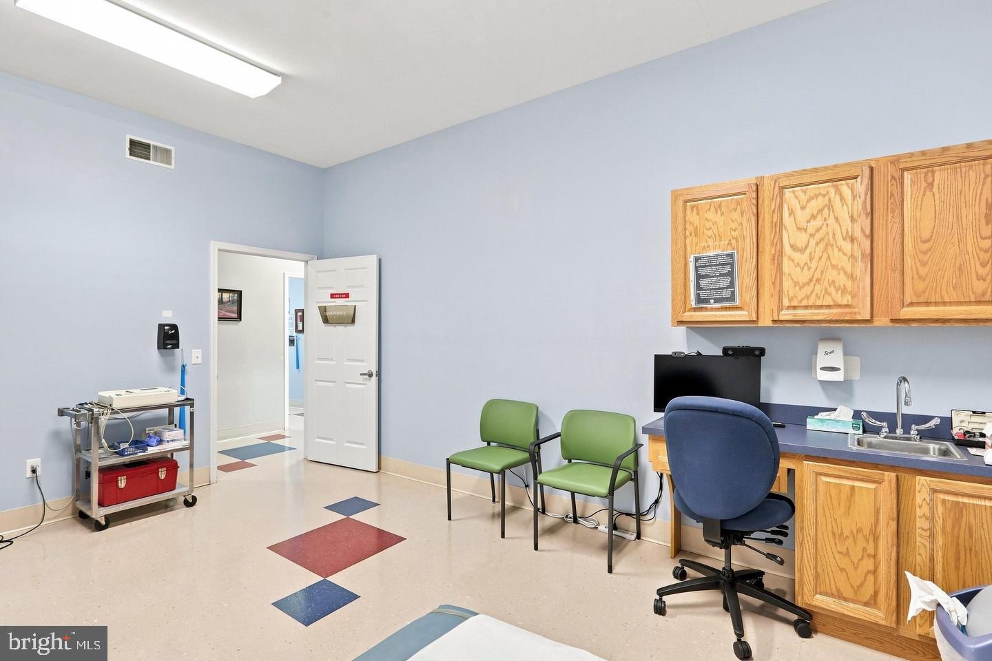 12104 Buchanan Trl E Property Photo 26