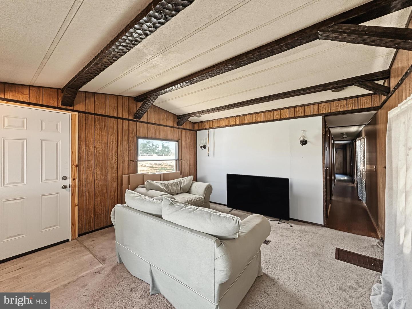5744 Jack Rd Property Photo 2