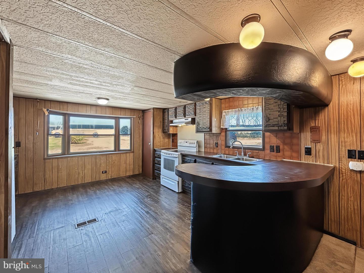 5744 Jack Rd Property Photo 4