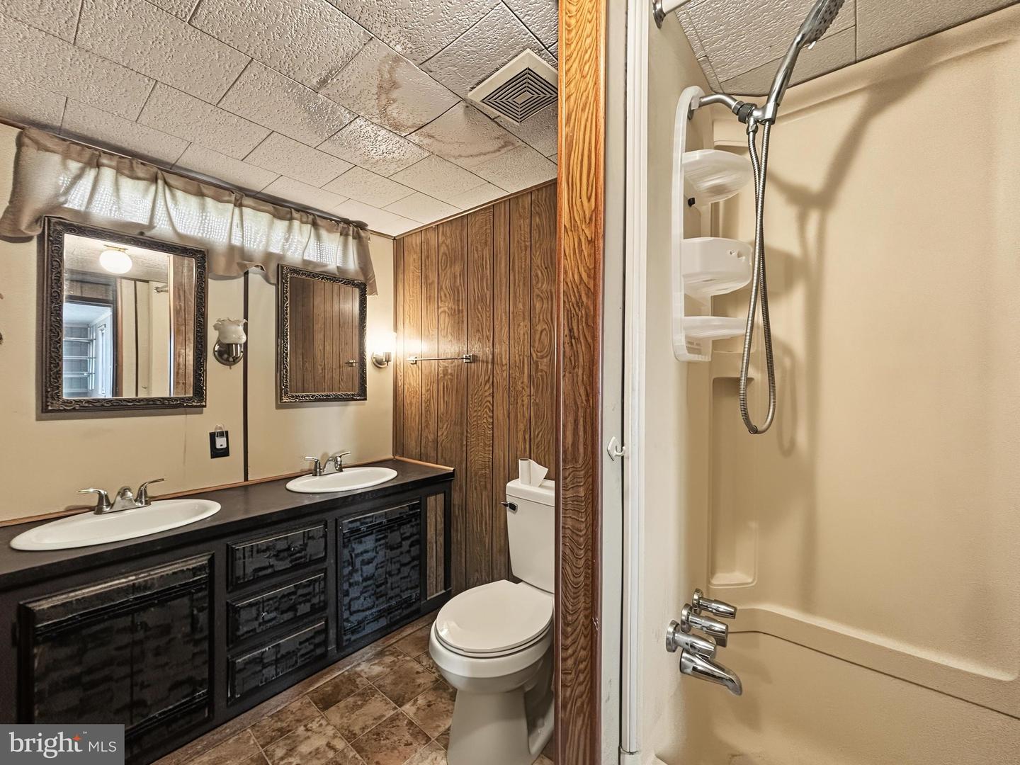 5744 Jack Rd Property Photo 8