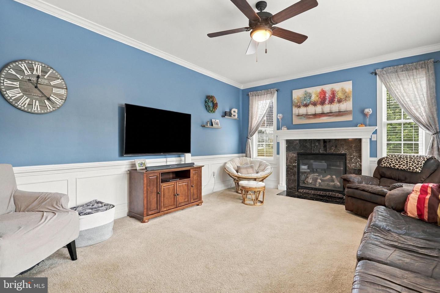 358 Moss Spring Ave Property Photo 15
