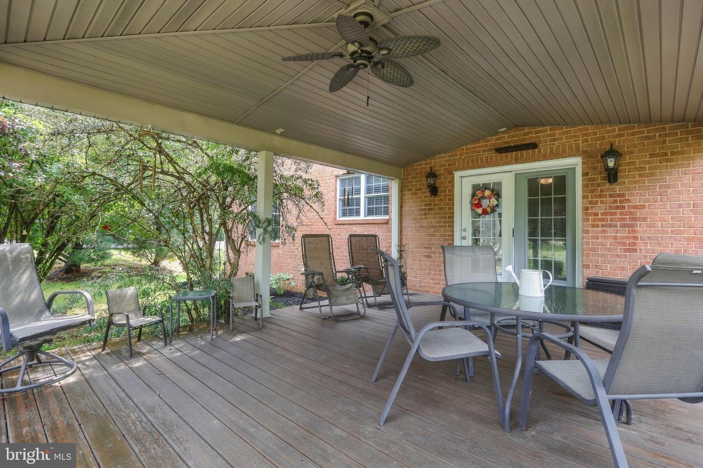 358 Moss Spring Ave Property Photo 40