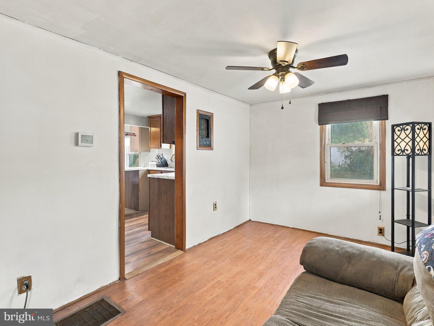 4 Spruce St Property Photo 8