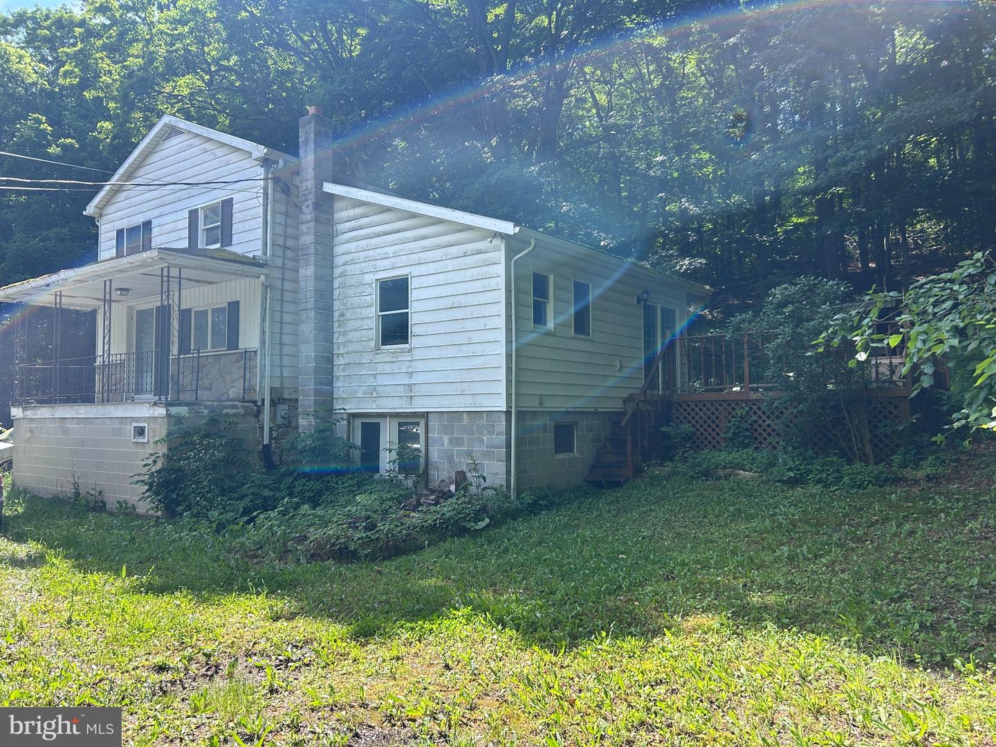 17738 Amberson Rd Property Photo 3