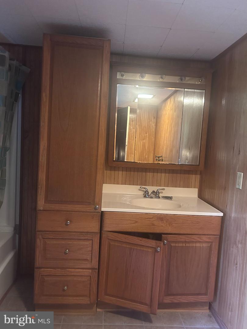 17738 Amberson Rd Property Photo 18