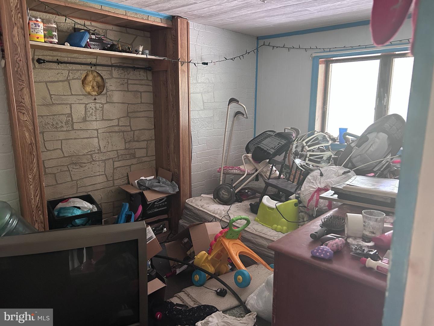 17738 Amberson Rd Property Photo 33