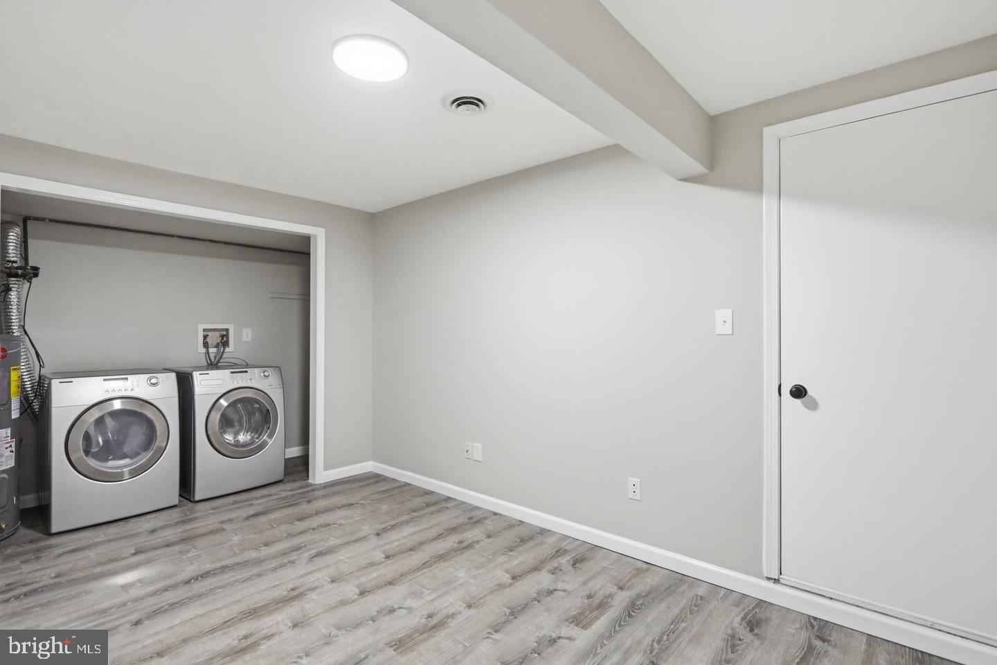 1464 Hollywell Ave Property Photo 16